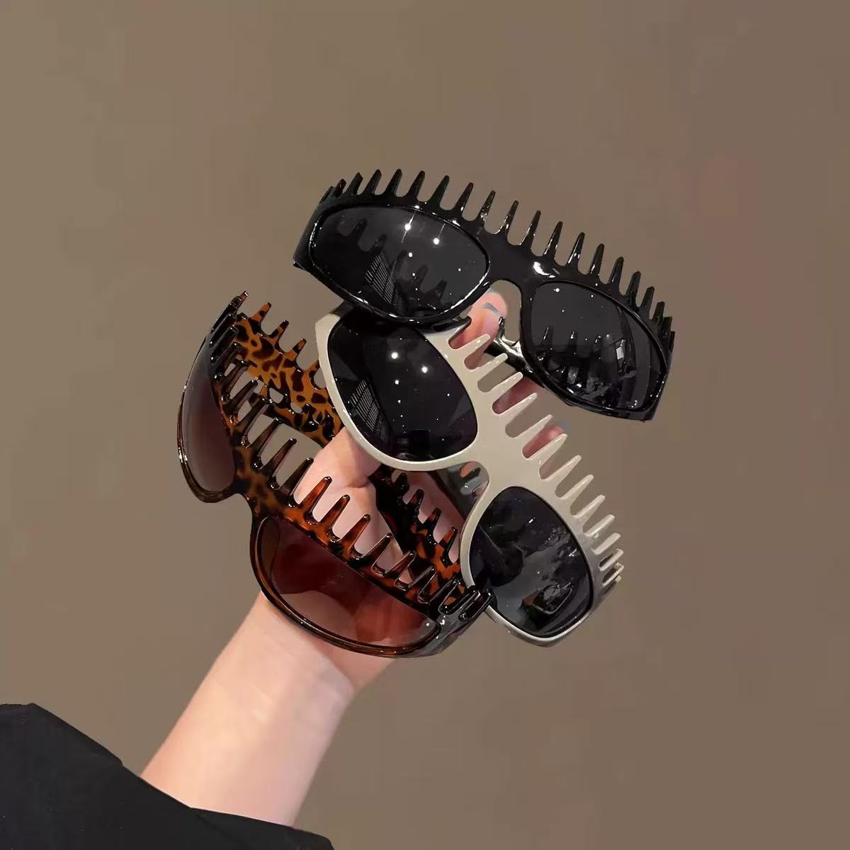 ファッションヘッドバンドスタイルのラップサングラス、装飾的な - Street Fashion Photographers のレビューと価格