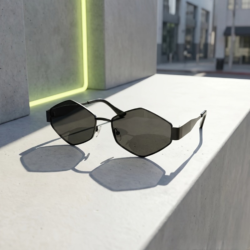 メタルレトロ六角形の幾何学模様のフレームメガネは、ファッショ - Street Fashion Photographers のレビューと価格